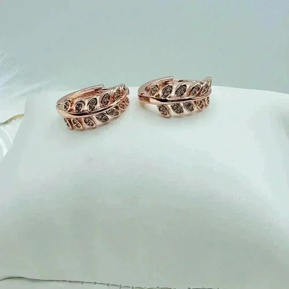 Zircon Olive Branch Leaf Small Hoop Earrings Rose Gold - Picture 4 of 5